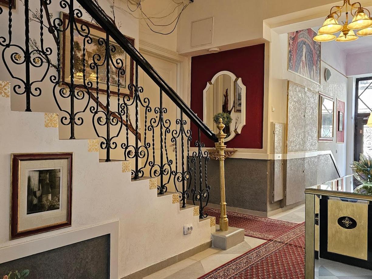 Vansvel Royal Boutique Apartment 2 ベオグラード エクステリア 写真